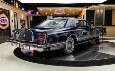 Lincoln-Continental-1979-Coupe-12