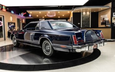 Lincoln-Continental-1979-Coupe-16