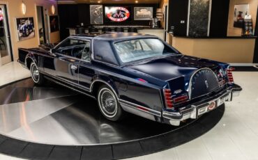 Lincoln-Continental-1979-Coupe-17