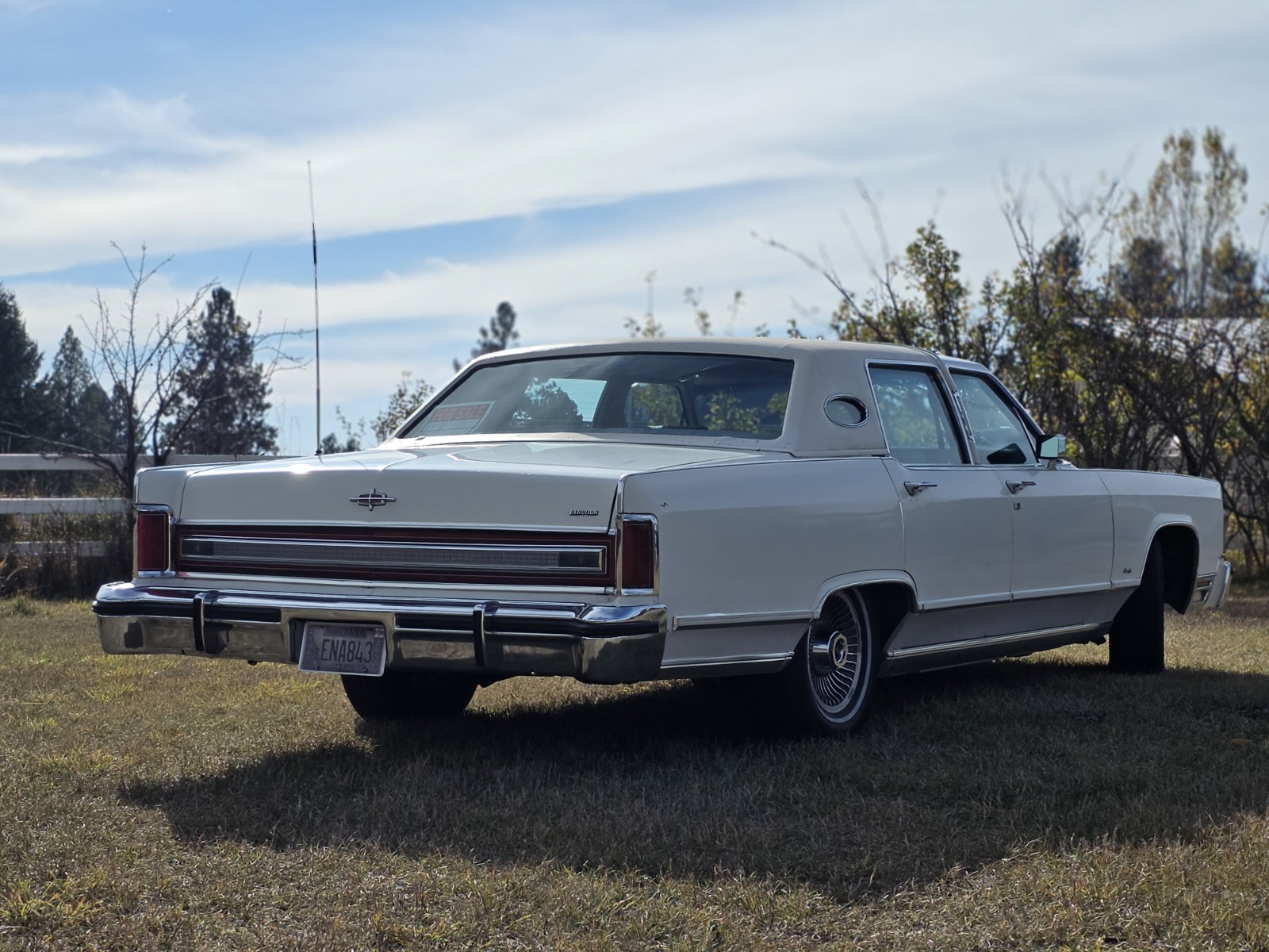 Lincoln-Continental-1979-Sedan-5
