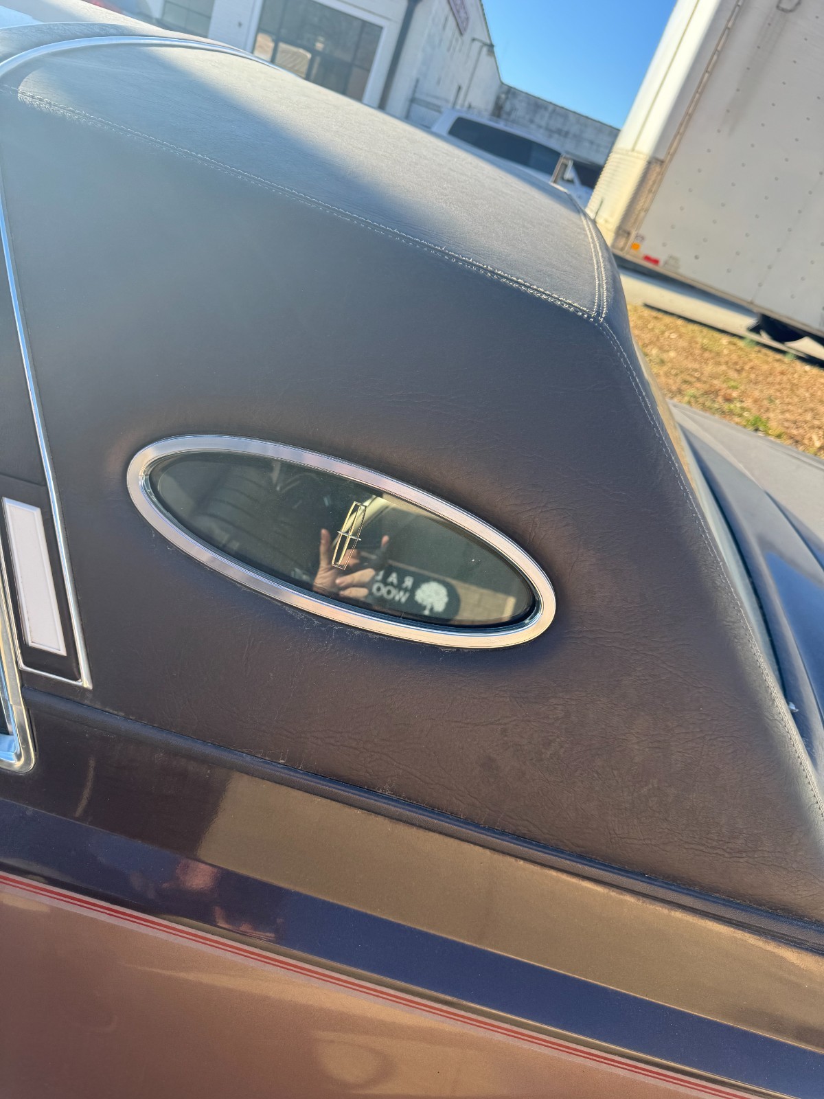 Lincoln-Continental-1982-Coupe-17