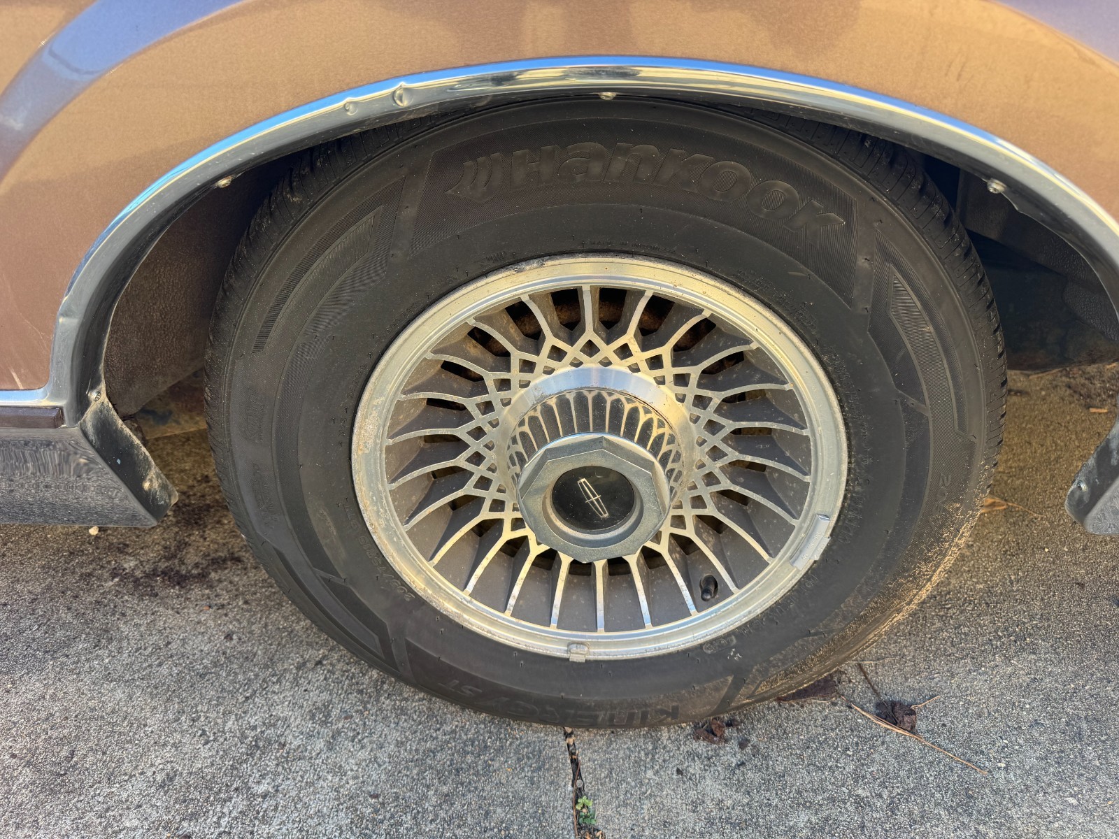 Lincoln-Continental-1982-Coupe-18