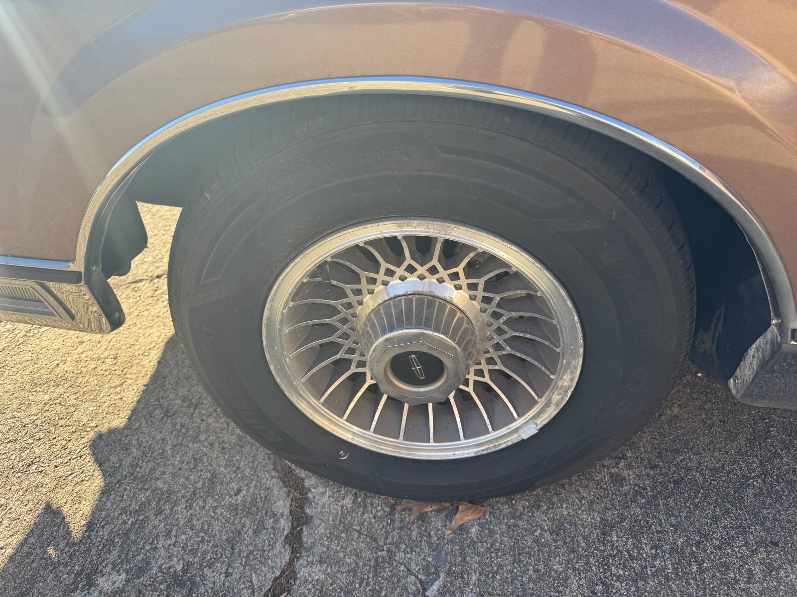 Lincoln-Continental-1982-Coupe-19