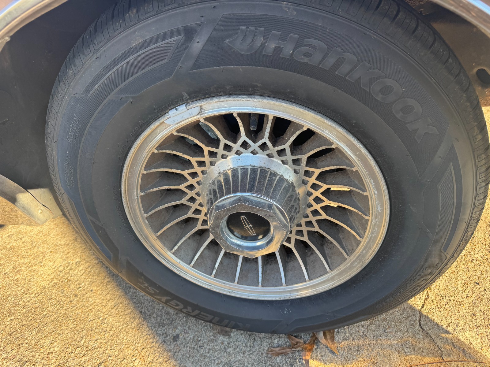 Lincoln-Continental-1982-Coupe-20