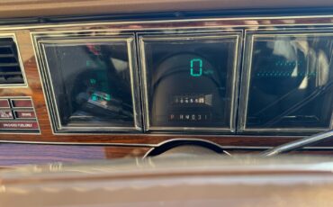 Lincoln-Continental-1982-Coupe-22