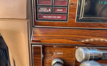 Lincoln-Continental-1982-Coupe-23