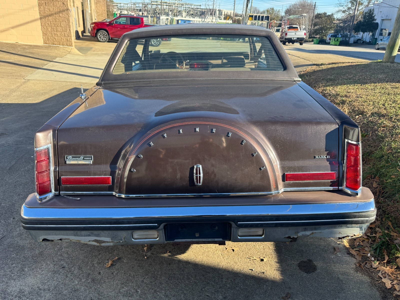 Lincoln-Continental-1982-Coupe-5