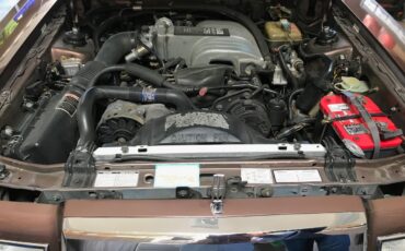 Lincoln-Continental-1987-Sedan-18