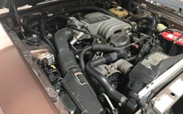 Lincoln-Continental-1987-Sedan-19