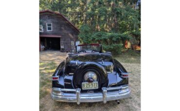 Lincoln-Continental-convertible-1947-Black-Red-6