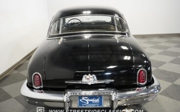 Lincoln-Cosmopolitan-1951-Sedan-12