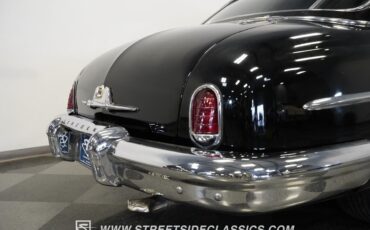 Lincoln-Cosmopolitan-1951-Sedan-14