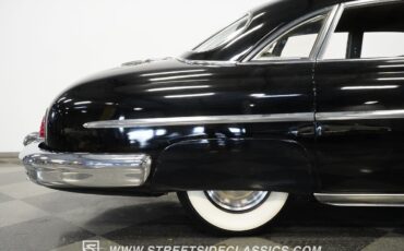 Lincoln-Cosmopolitan-1951-Sedan-15