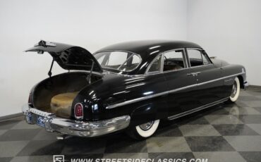 Lincoln-Cosmopolitan-1951-Sedan-6