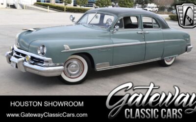 Lincoln Cosmopolitan 1951 sedan