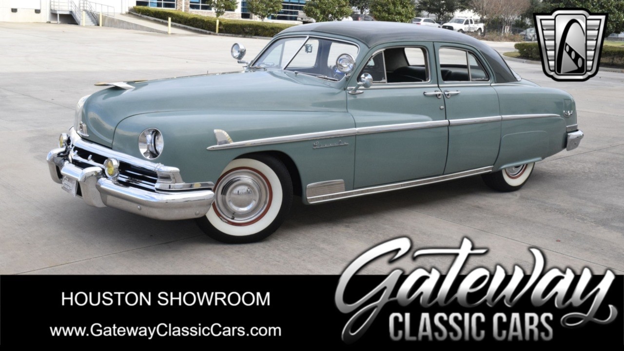 Lincoln Cosmopolitan 1951 sedan