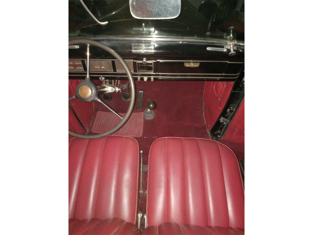 Lincoln-K-series-1939-Black-Maroon-20