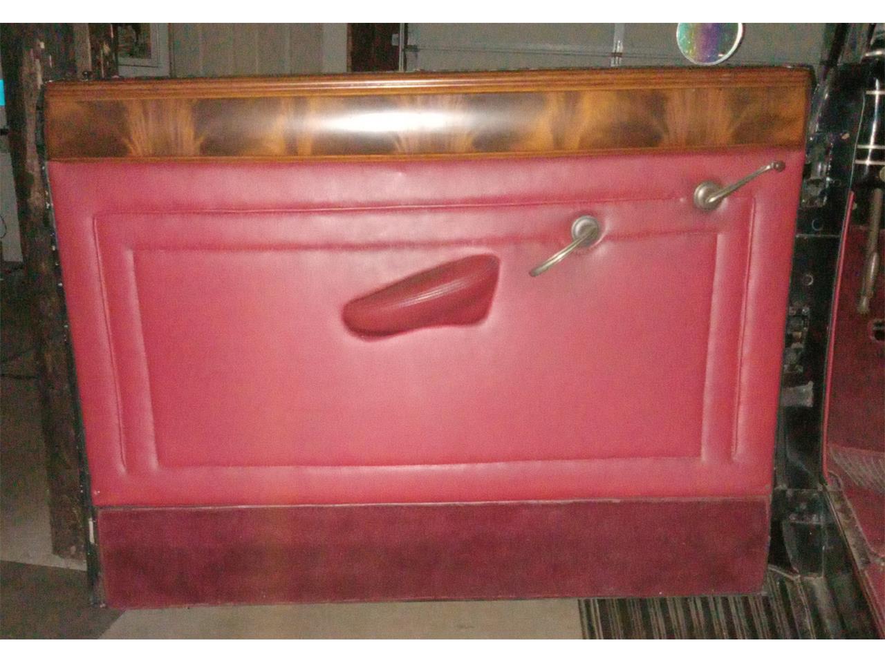 Lincoln-K-series-1939-Black-Maroon-22