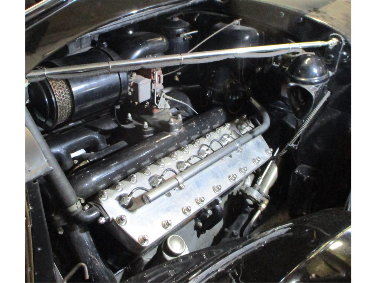 Lincoln-K-series-1939-Black-Maroon-27