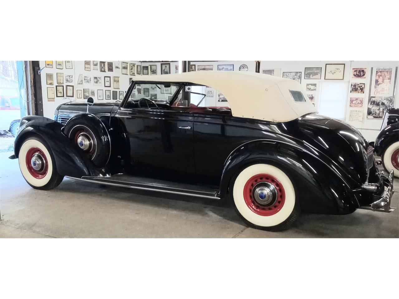 Lincoln-K-series-1939-Black-Maroon-31