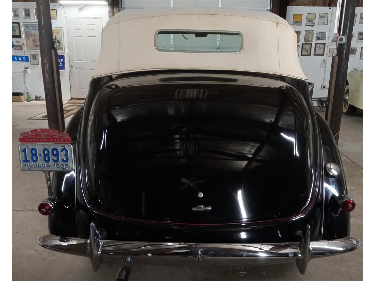 Lincoln-K-series-1939-Black-Maroon-33