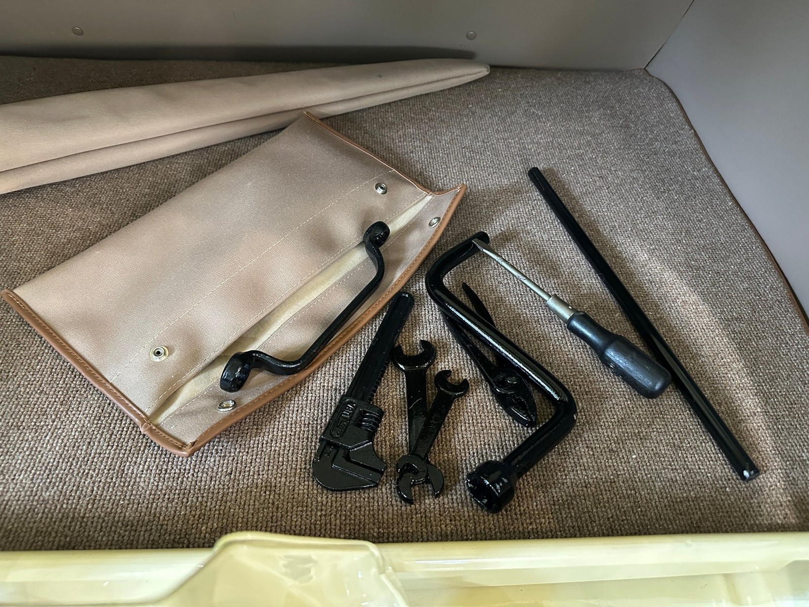 Lincoln-MKZZephyr-1939-Convertible-28