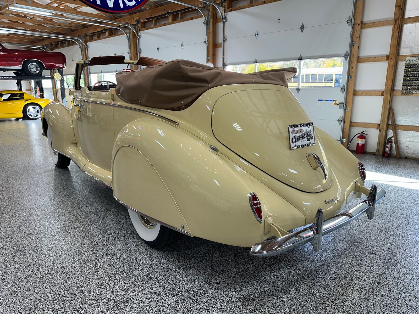 Lincoln-MKZZephyr-1939-Convertible-35