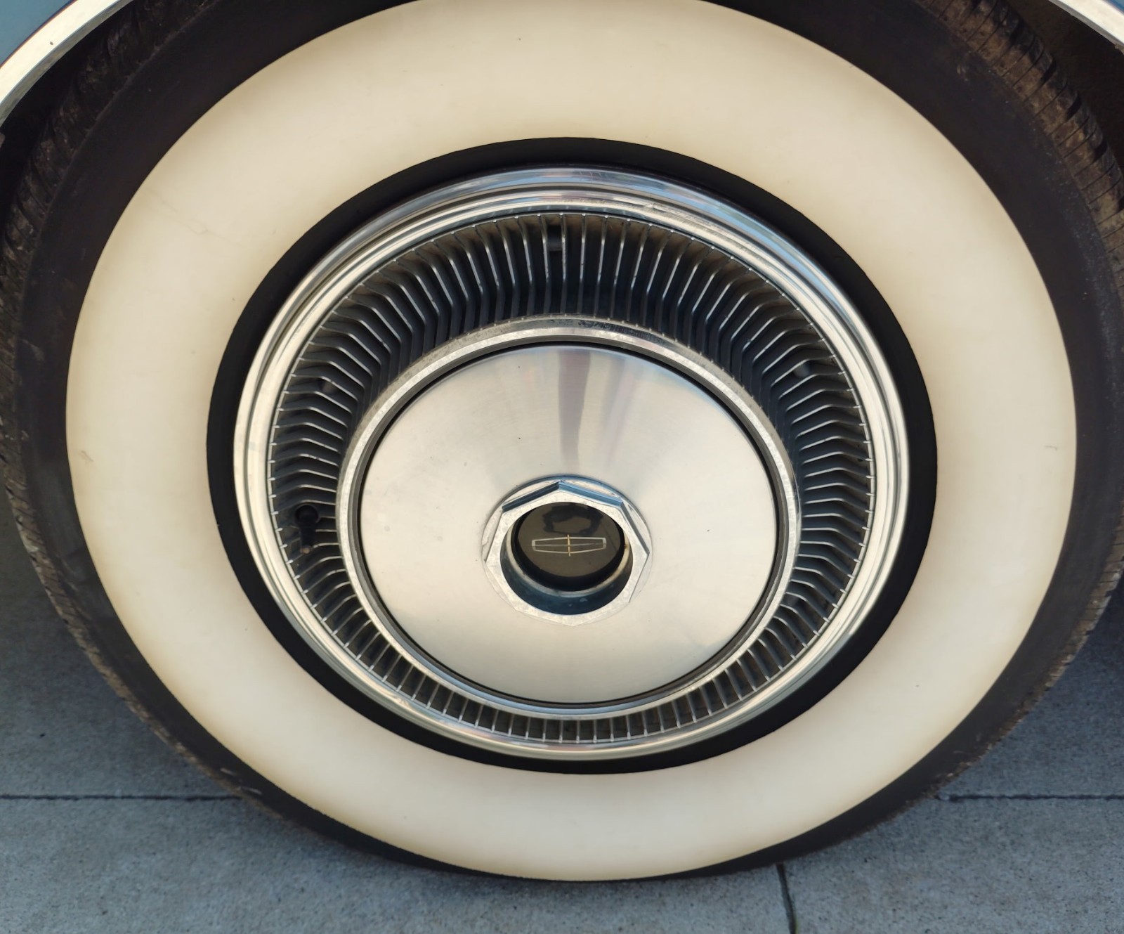 Lincoln-Mark-Series-1970-Coupe-19