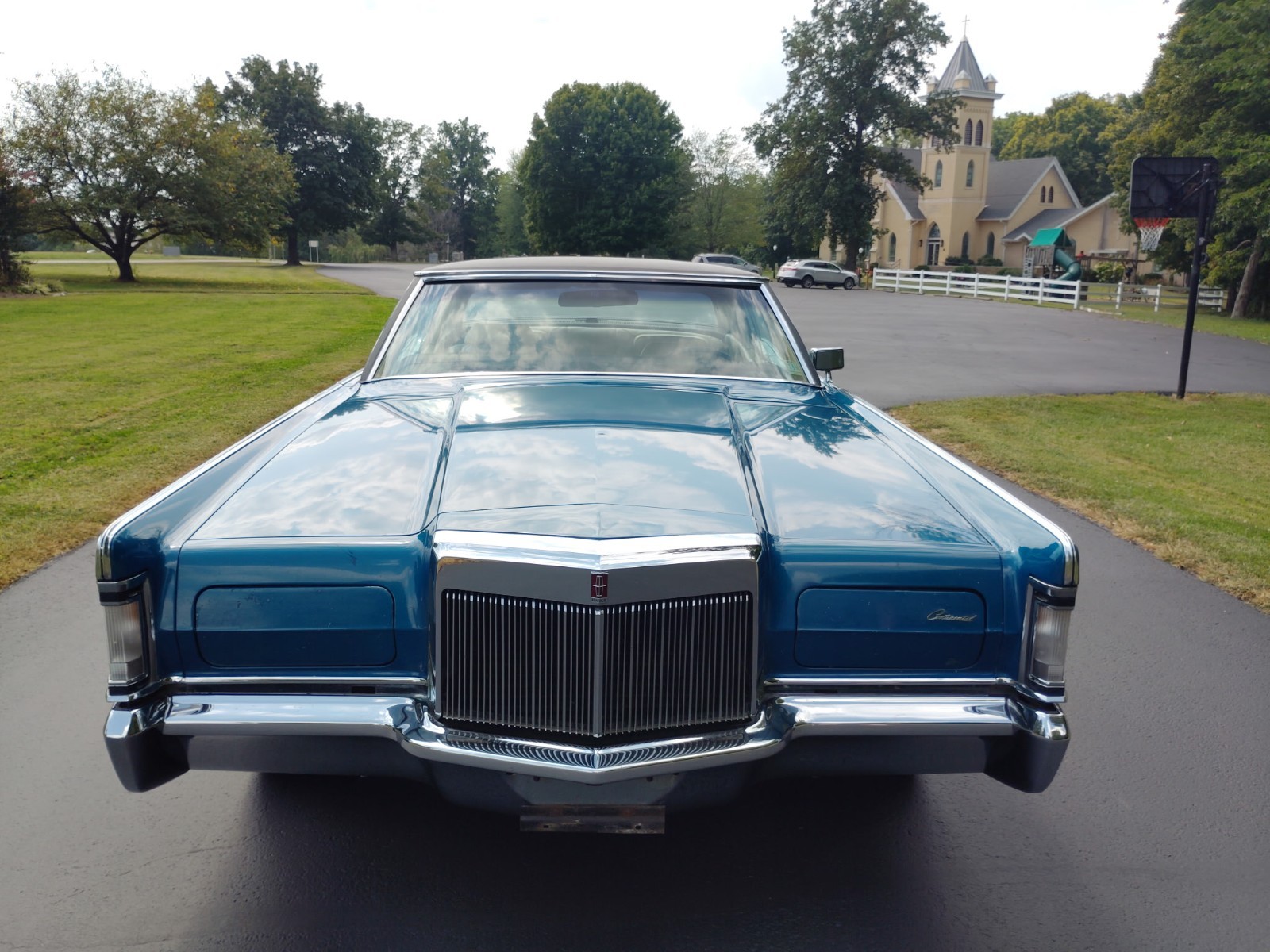 Lincoln-Mark-Series-1970-Coupe-3