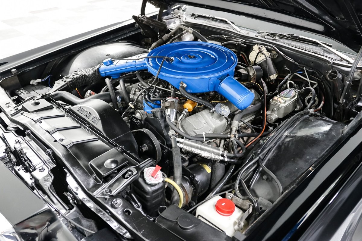 Lincoln-Mark-V-1977-10