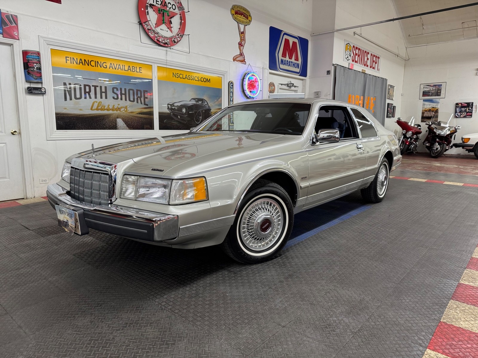 Lincoln-Mark-VII-1988-COUPE-2