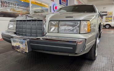 Lincoln-Mark-VII-1988-COUPE-9