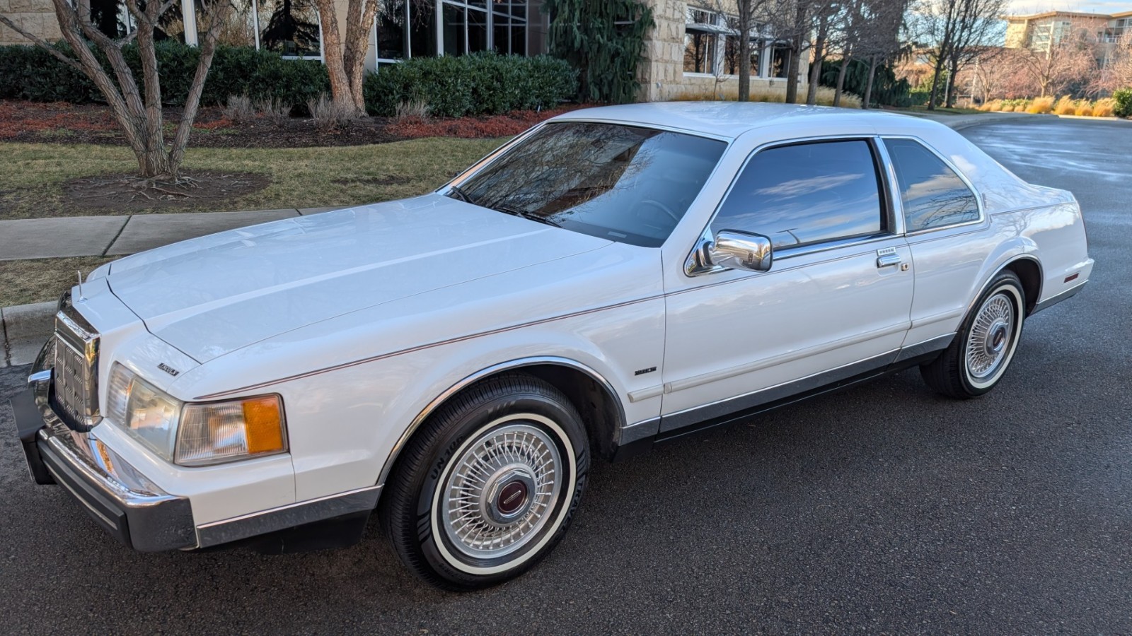 Lincoln-Mark-VII-1990-COUPE-12