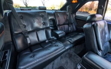 Lincoln-Mark-VII-1990-COUPE-30