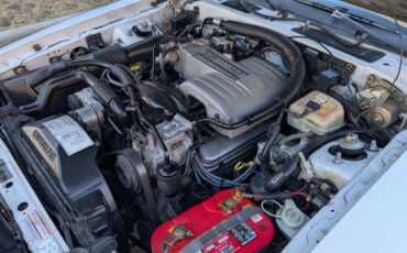 Lincoln-Mark-VII-1990-COUPE-33