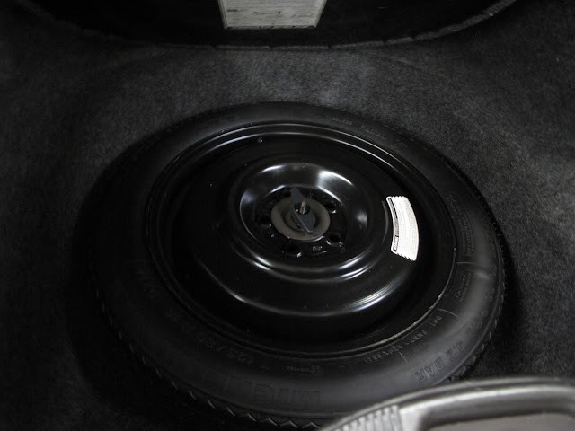 Lincoln-Mark-VIII-1995-COUPE-21