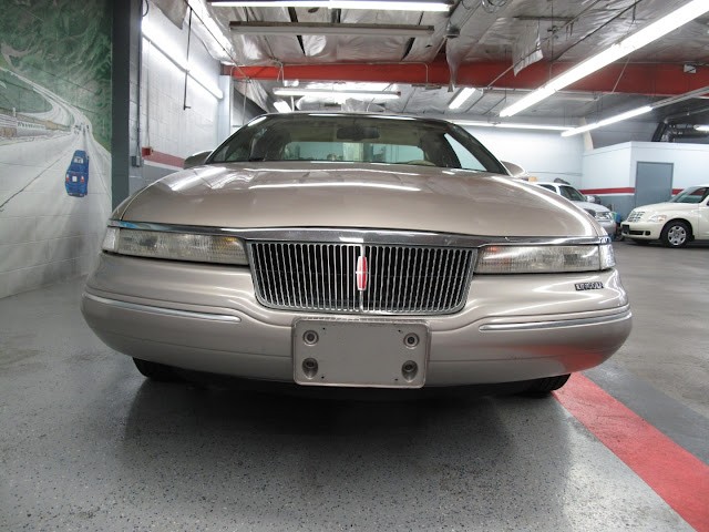 Lincoln-Mark-VIII-1995-COUPE-27