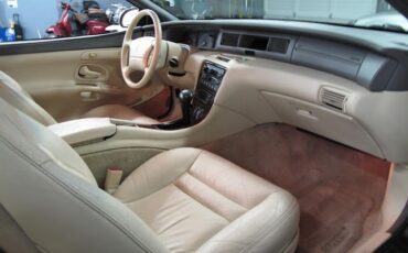 Lincoln-Mark-VIII-1995-COUPE-9