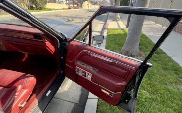 Lincoln-Town-Car-1986-20