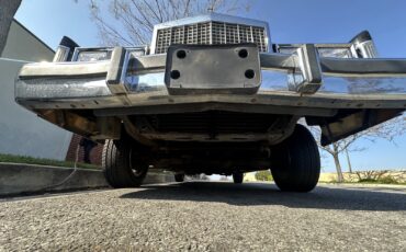 Lincoln-Town-Car-1986-21