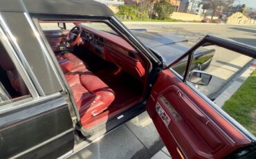 Lincoln-Town-Car-1986-7