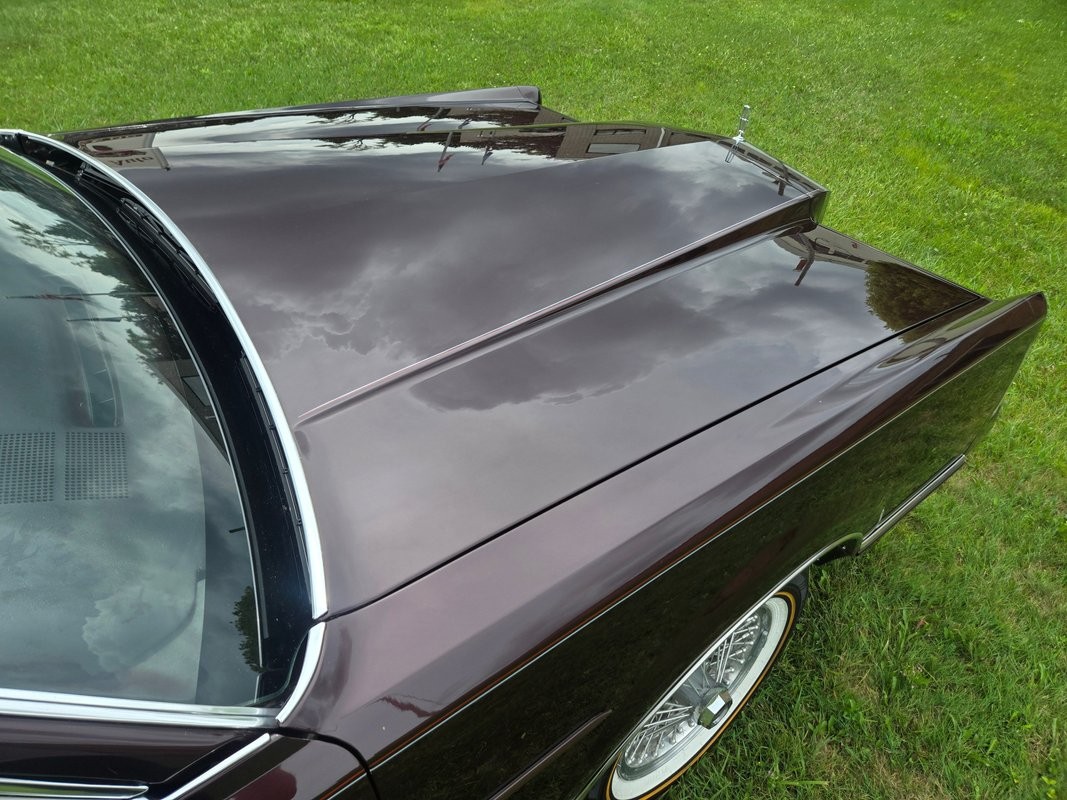 Lincoln-Town-Car-1988-Sedan-20