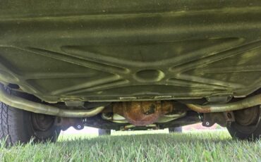 Lincoln-Town-Car-1988-Sedan-25