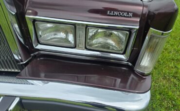 Lincoln-Town-Car-1988-Sedan-6