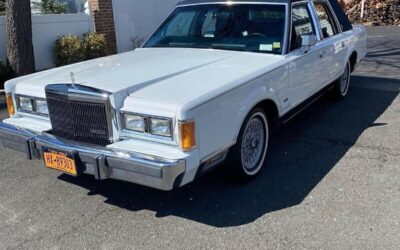 Lincoln Town Car 1989