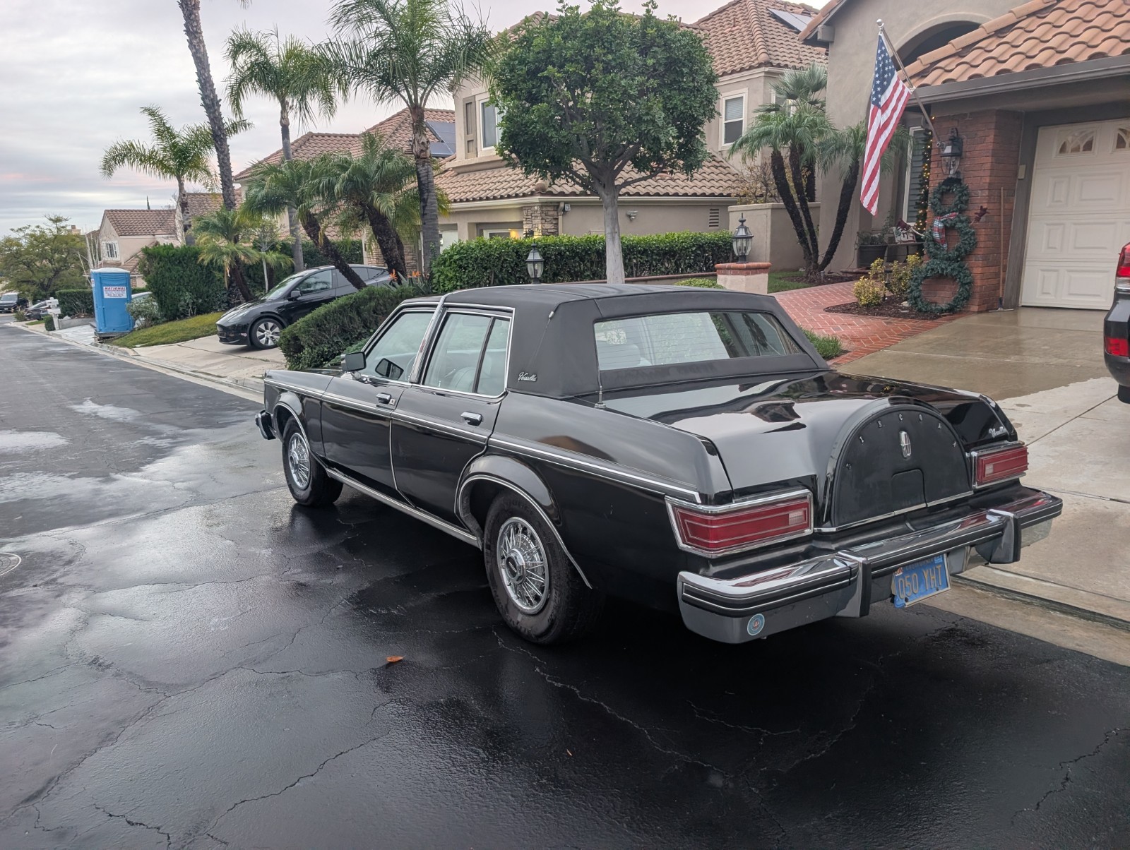 Lincoln-Versailles-1979-Sedan-5