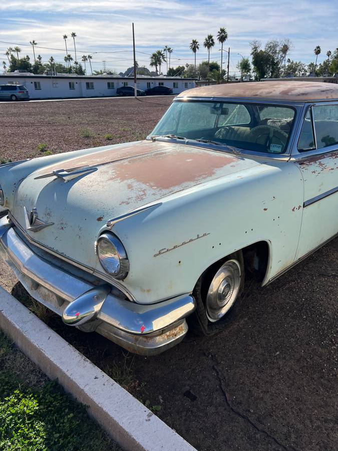 Lincoln-capri-1954-11