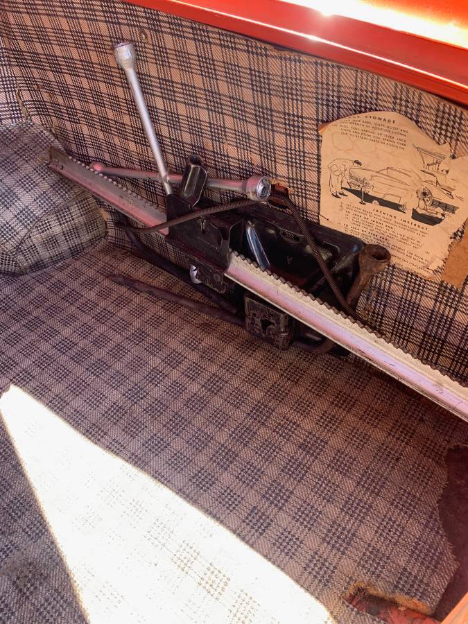 Lincoln-continental-1958-orange-1