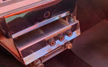 Lincoln-continental-1958-orange-11