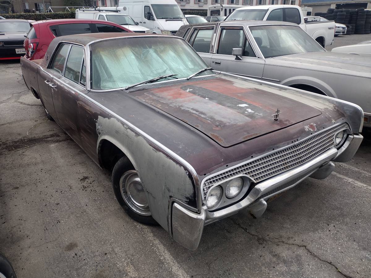 Lincoln-continental-1962-black-2